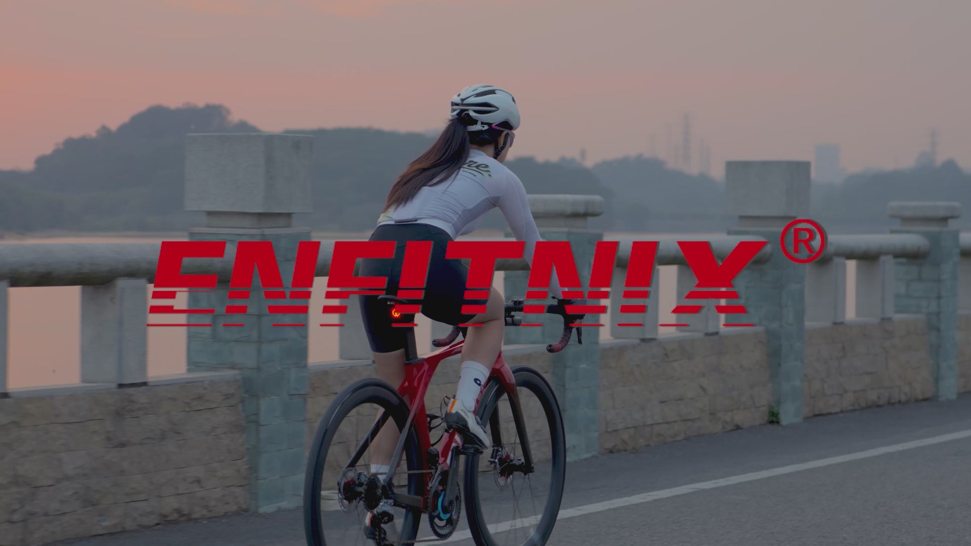 Video showcasing the MagiQ patterned bike taillight.