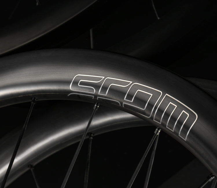 SCOM ULTRA 45/45 Carbon Spoke Wheelset