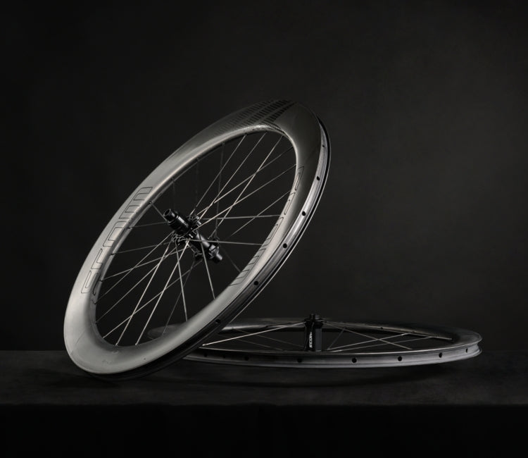 SCOM ULTRA 67/67 Carbon Spoke Wheelset